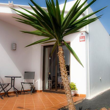 El Jardin De Juanita - Rooms Playa Blanca  Exteriör bild