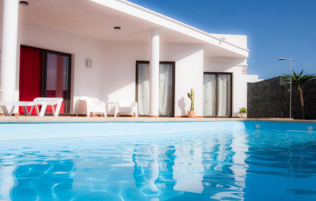 El Jardin De Juanita - Rooms Playa Blanca  Exteriör bild
